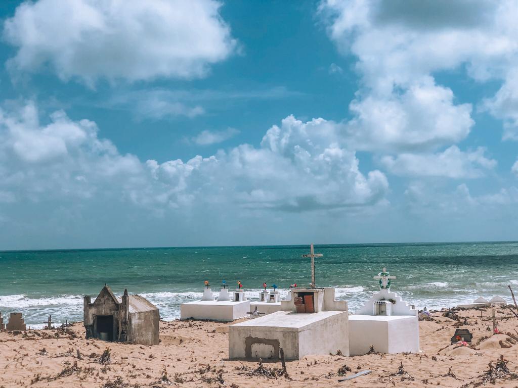 Cemitério São Serafim Icaraizinho de Amontada, Ceará.