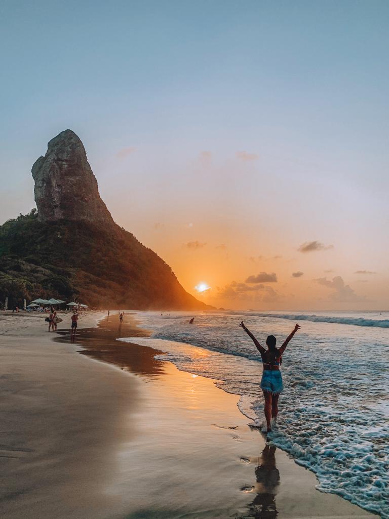 Pôr do Sol na Praia da Conceição, em Noronha.